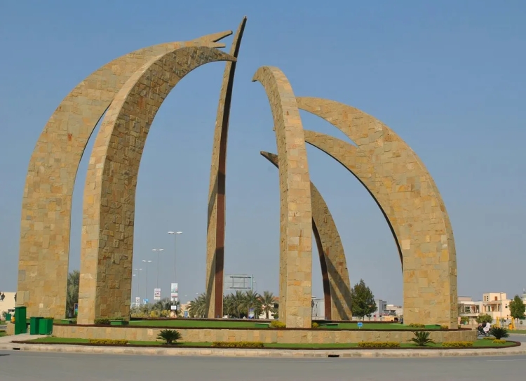 What Makes Tauheed Block Bahria Town Ideal for Investment?